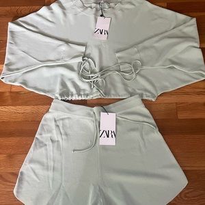 Zara Cropped knit sweater with matching knit shorts
